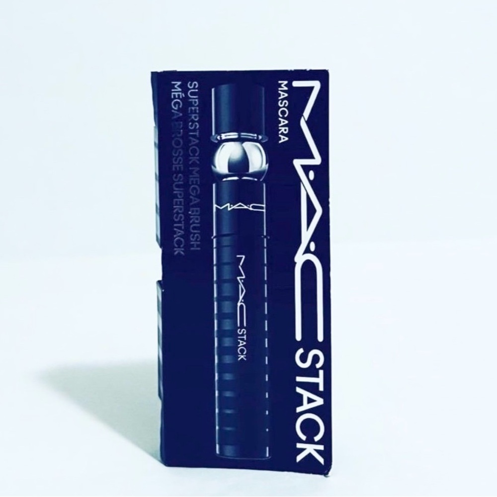 MAC Stack Superstack Mega Brush Mascara .07 oz. Travel Size Carded Black